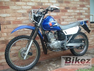 2004 Suzuki DR 200 SE photo